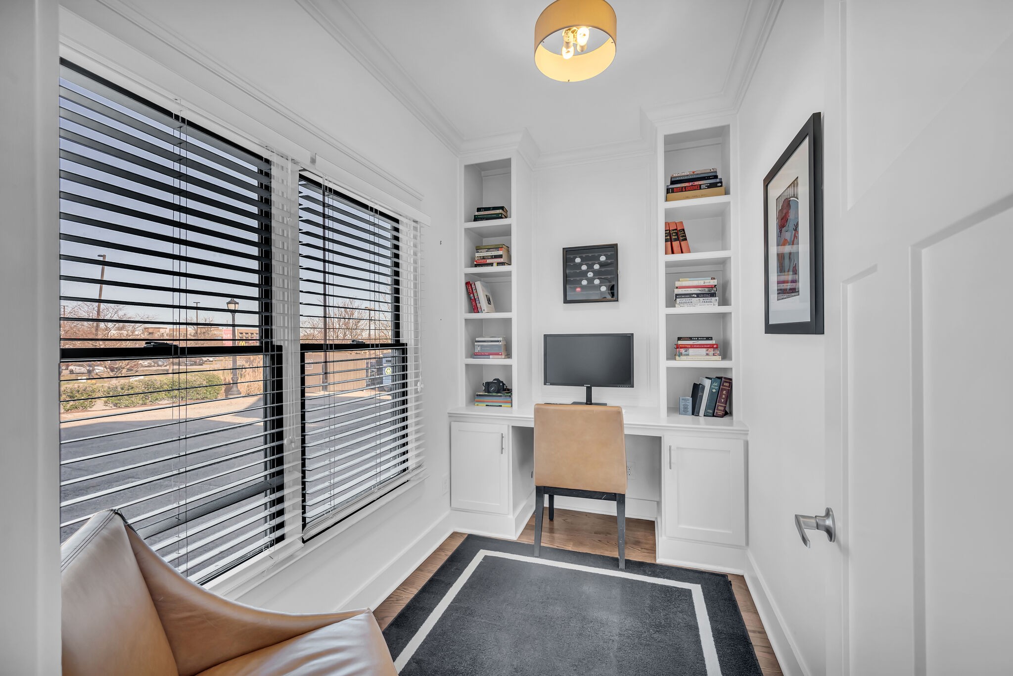 316 Artisan Ln