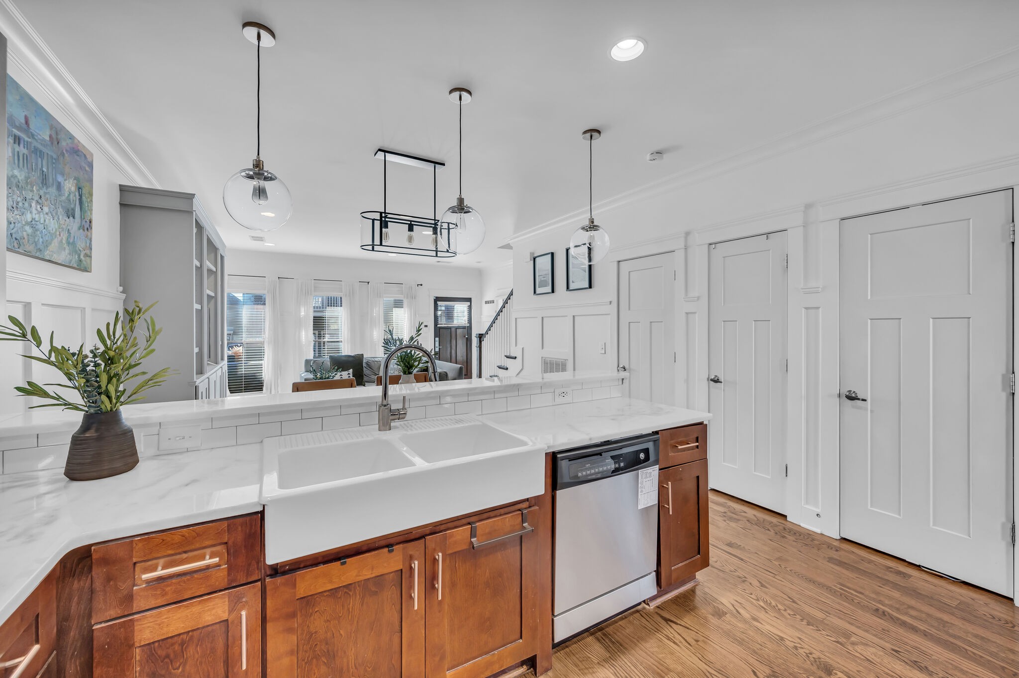 316 Artisan Ln