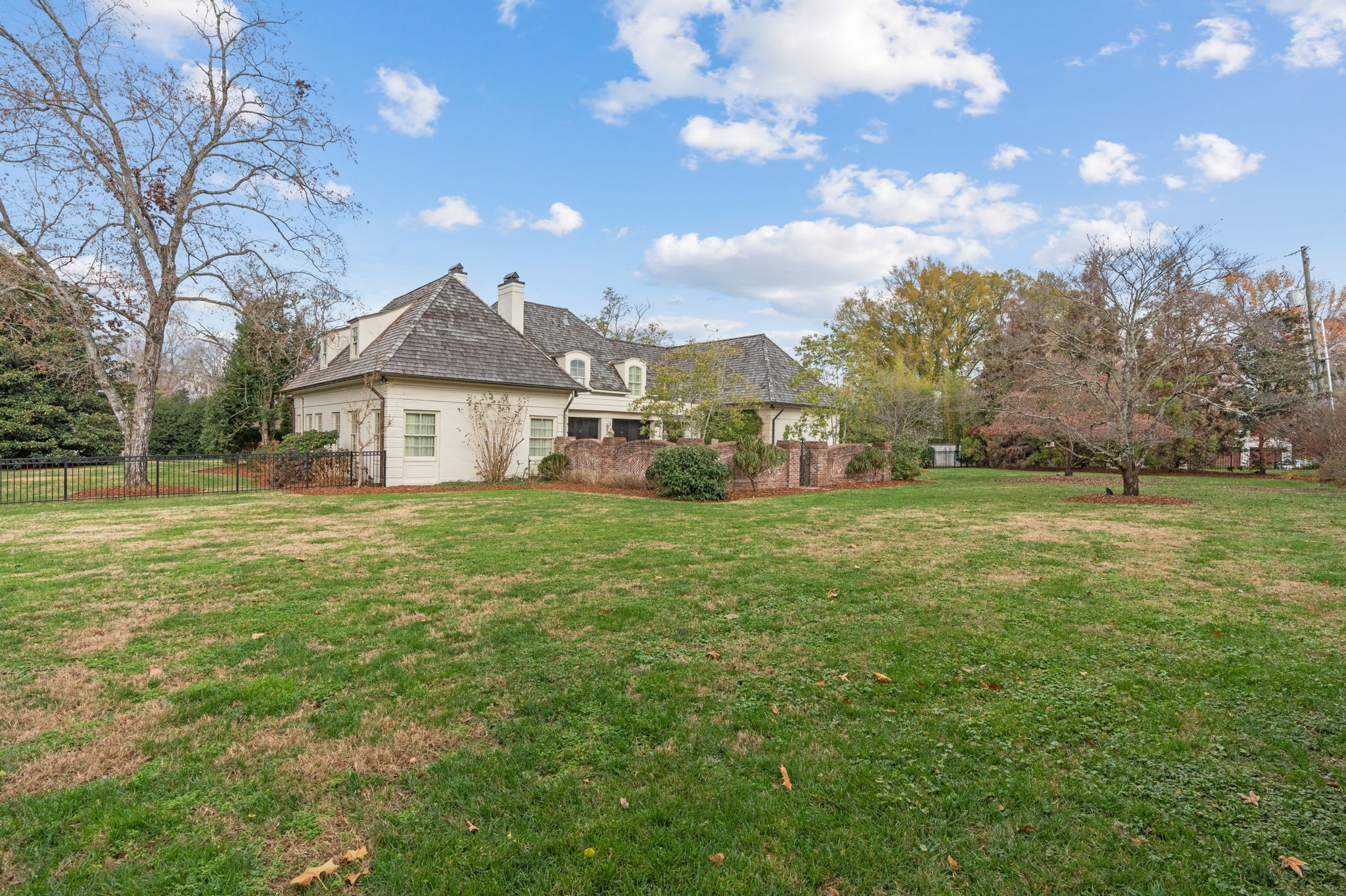 1204 Belle Meade Blvd