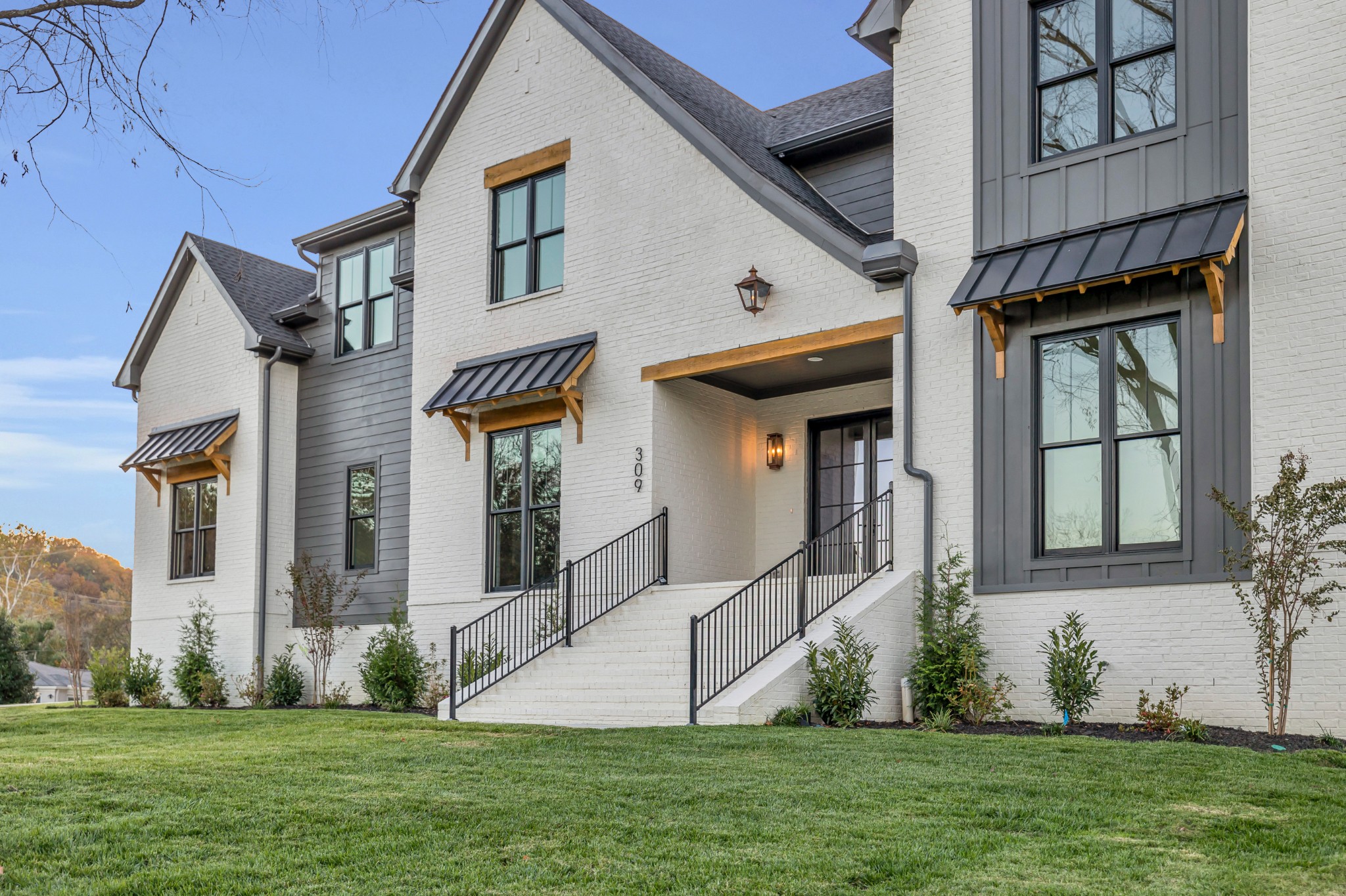 309 Jocelyn Hollow Cir