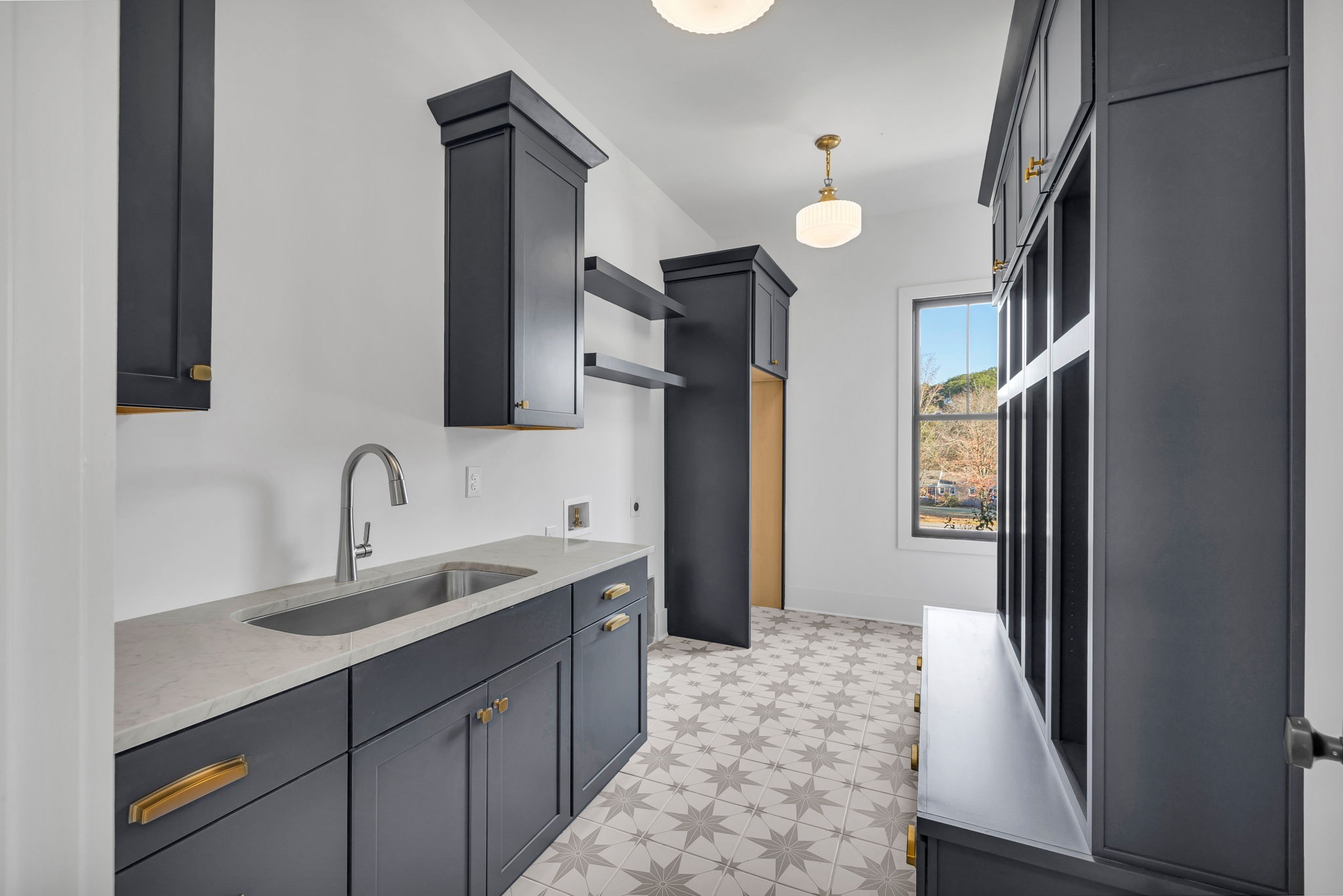309 Jocelyn Hollow Cir
