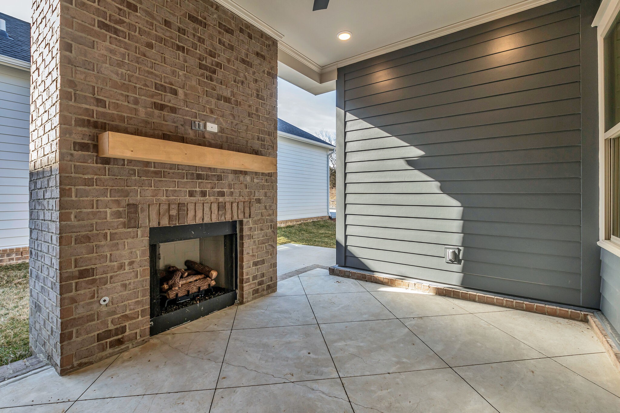 1229 Luckett Rd