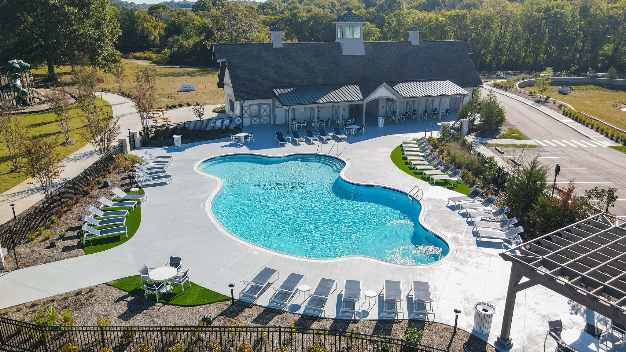 1229 Luckett Rd