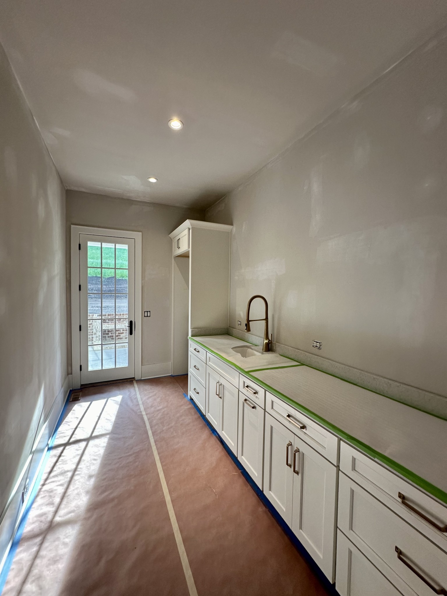 1611 Rosebrooke Dr