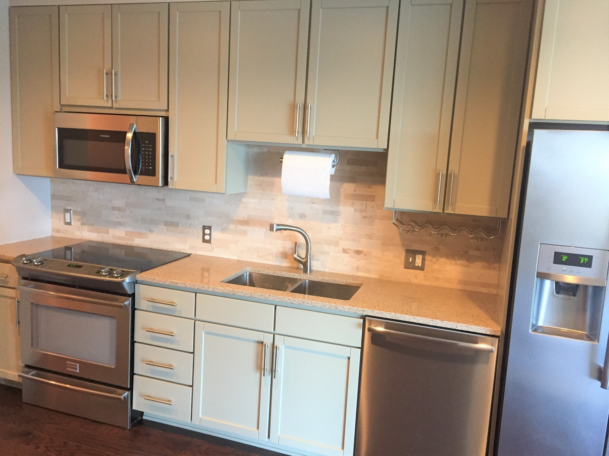 1212 Laurel St Unit: 712