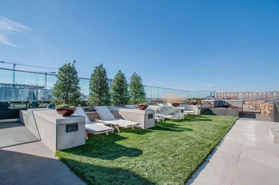 1212 Laurel St Unit: 712