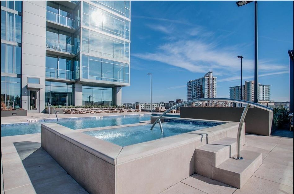 1212 Laurel St Unit: 712