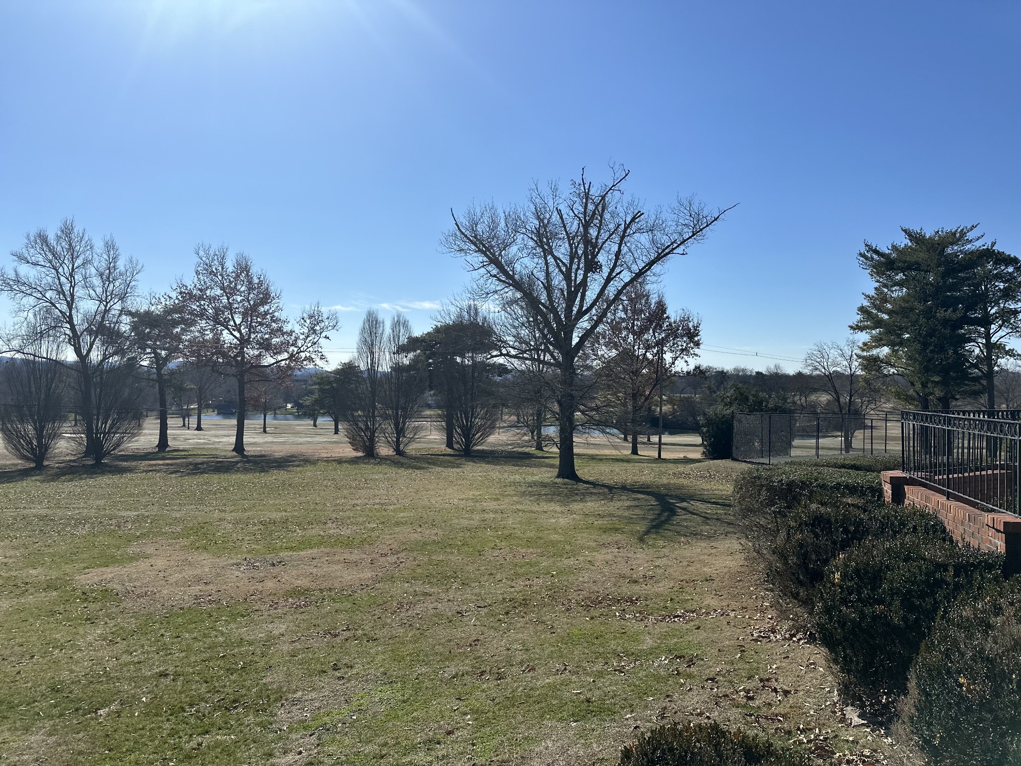 401 W Hillwood Dr