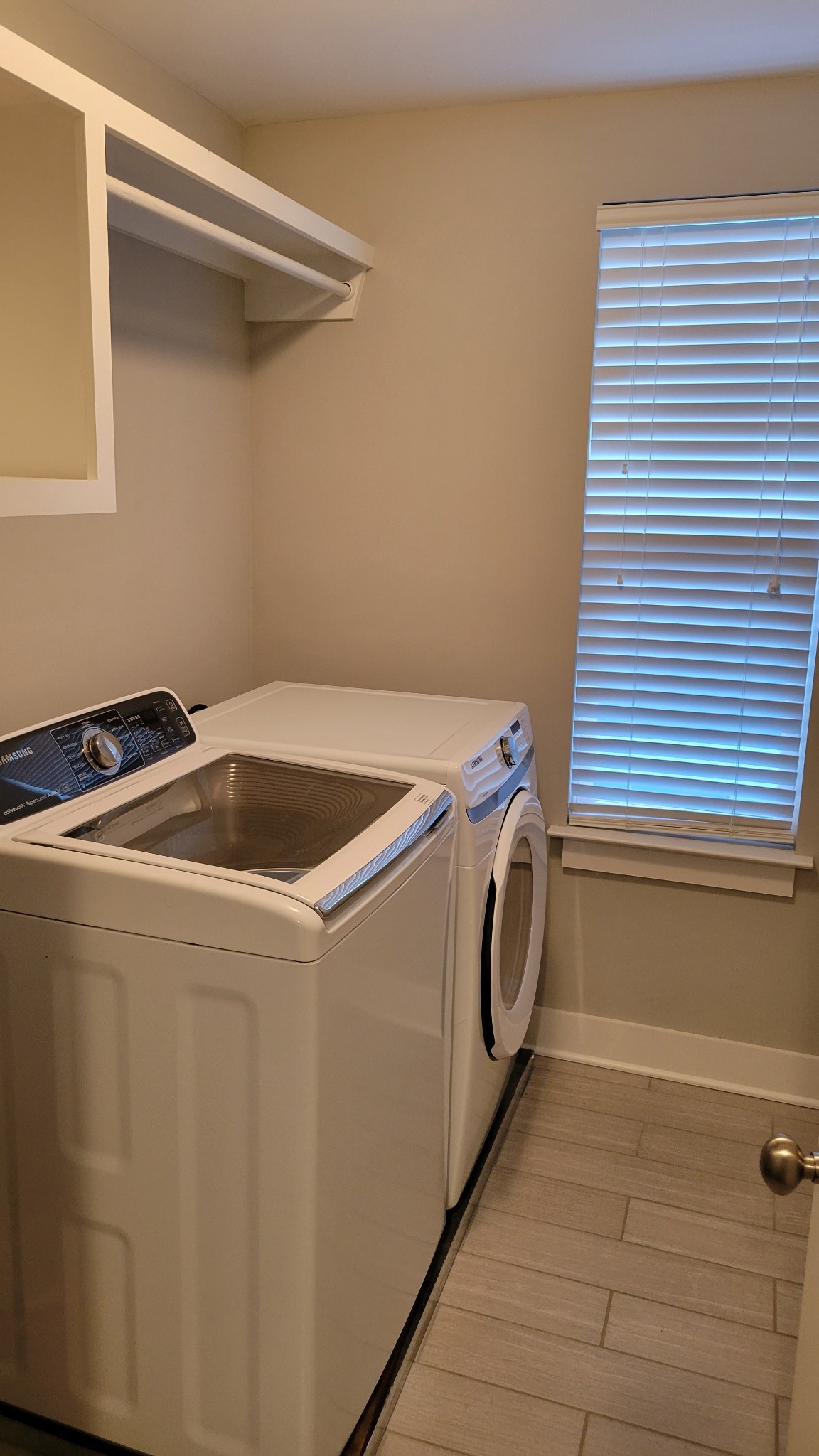 6206 California Ave Unit: A