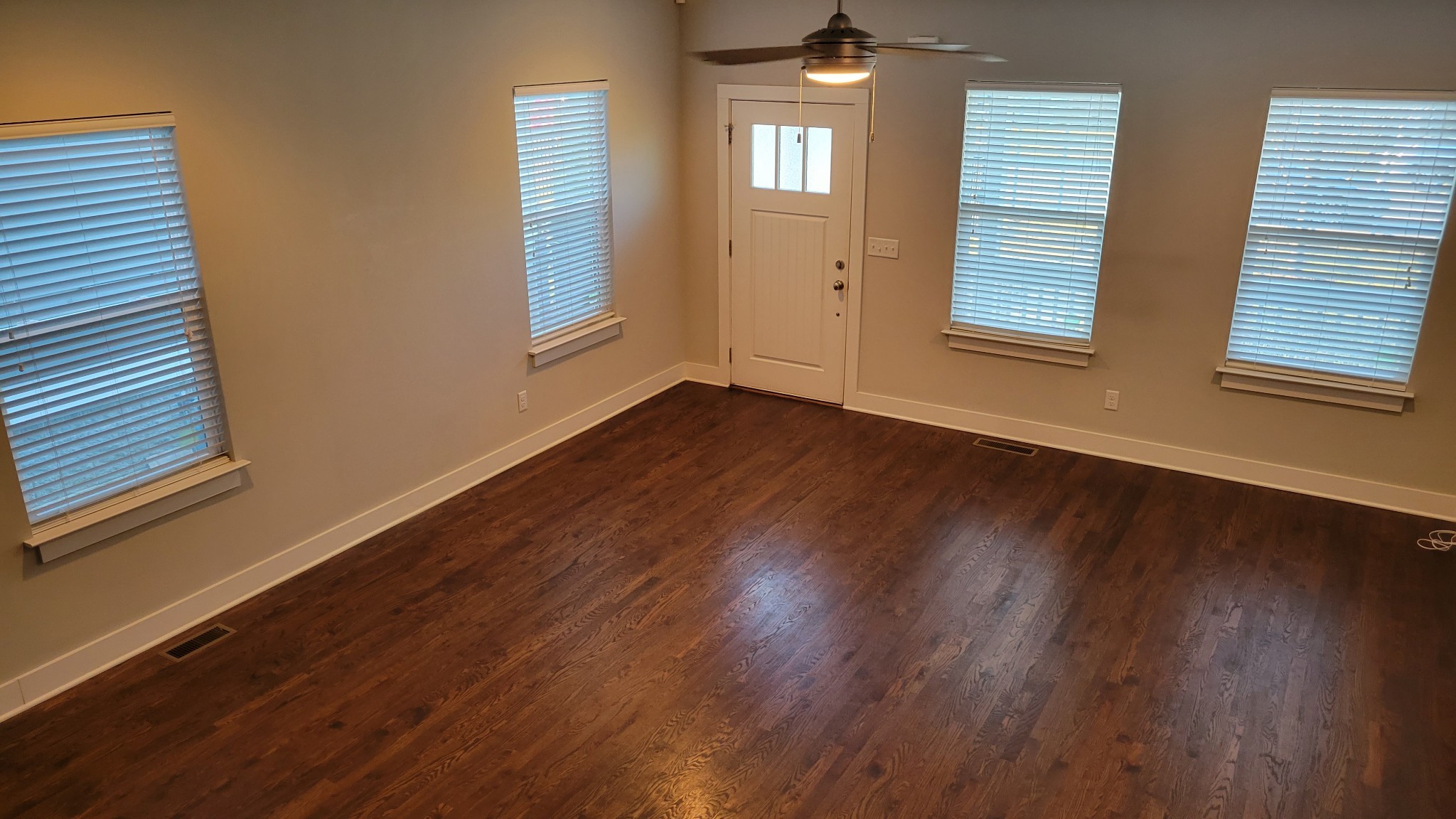 6206 California Ave Unit: A