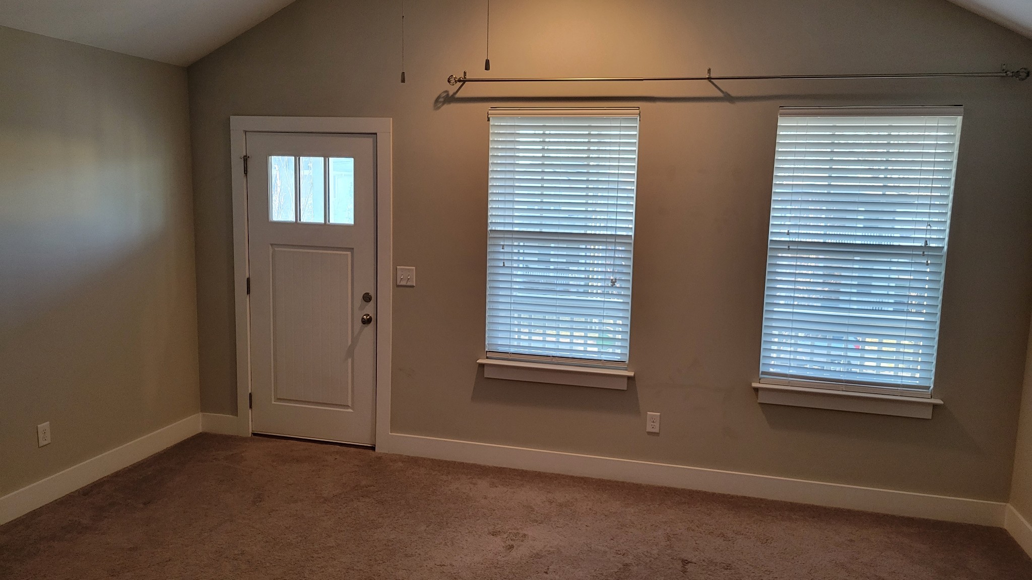 6206 California Ave Unit: A