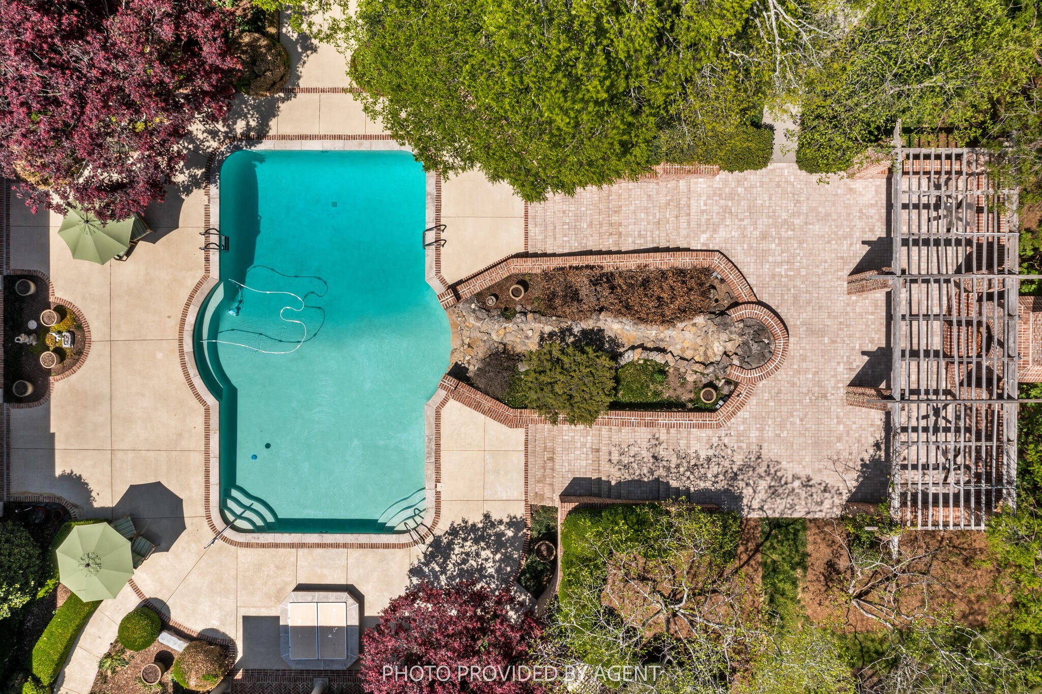 836 Glen Leven Drive