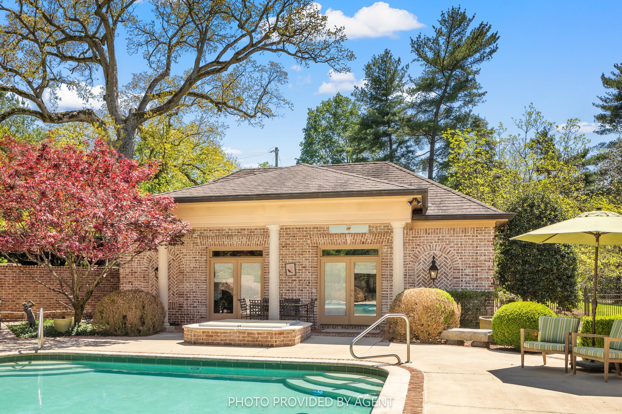 836 Glen Leven Drive
