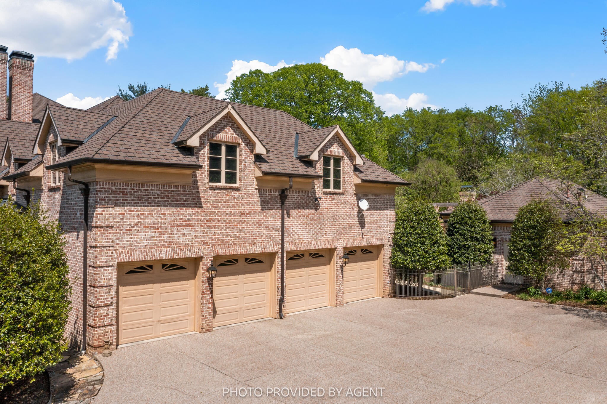 836 Glen Leven Drive