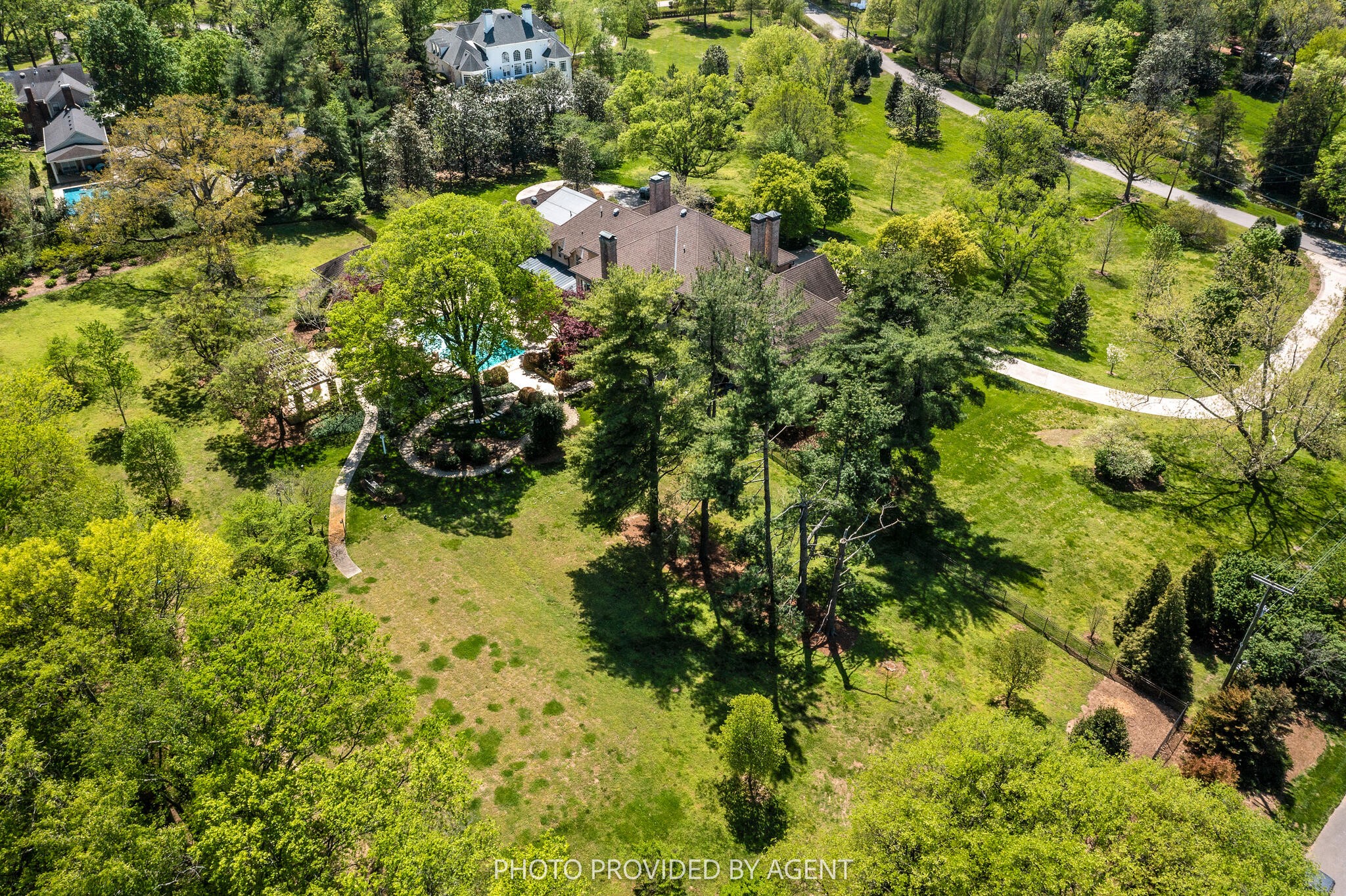 836 Glen Leven Drive