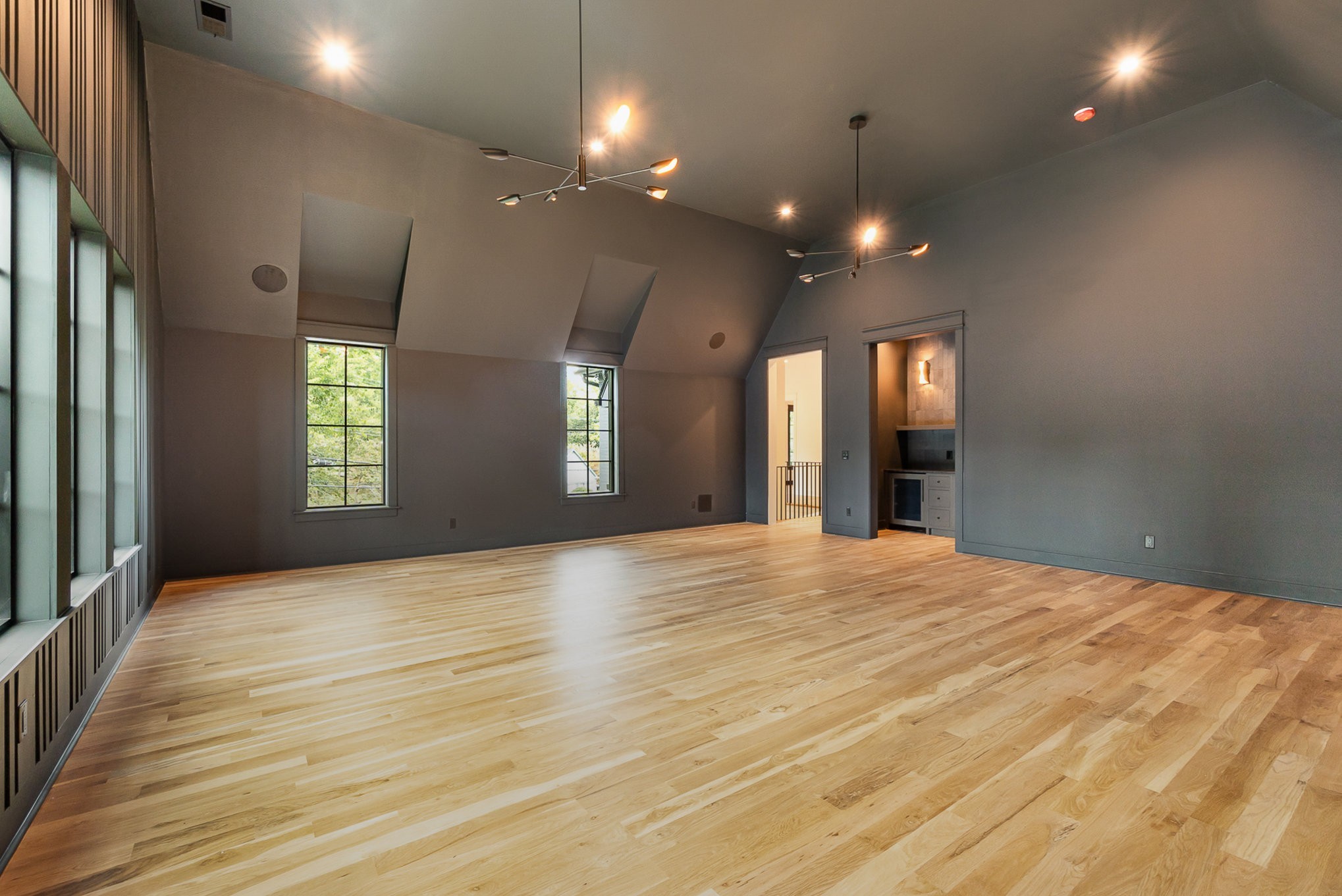 2474 Abbott Martin Rd