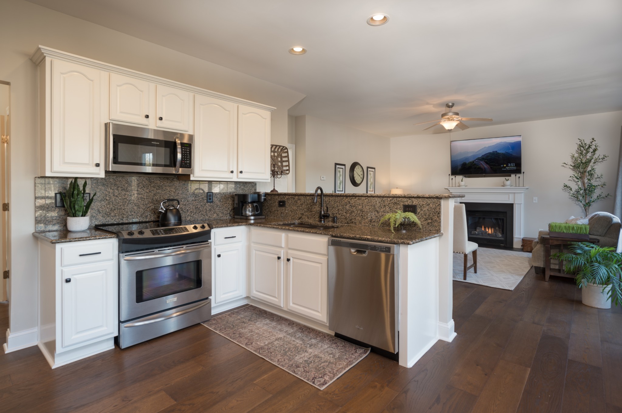 313 Goldenrod Ct