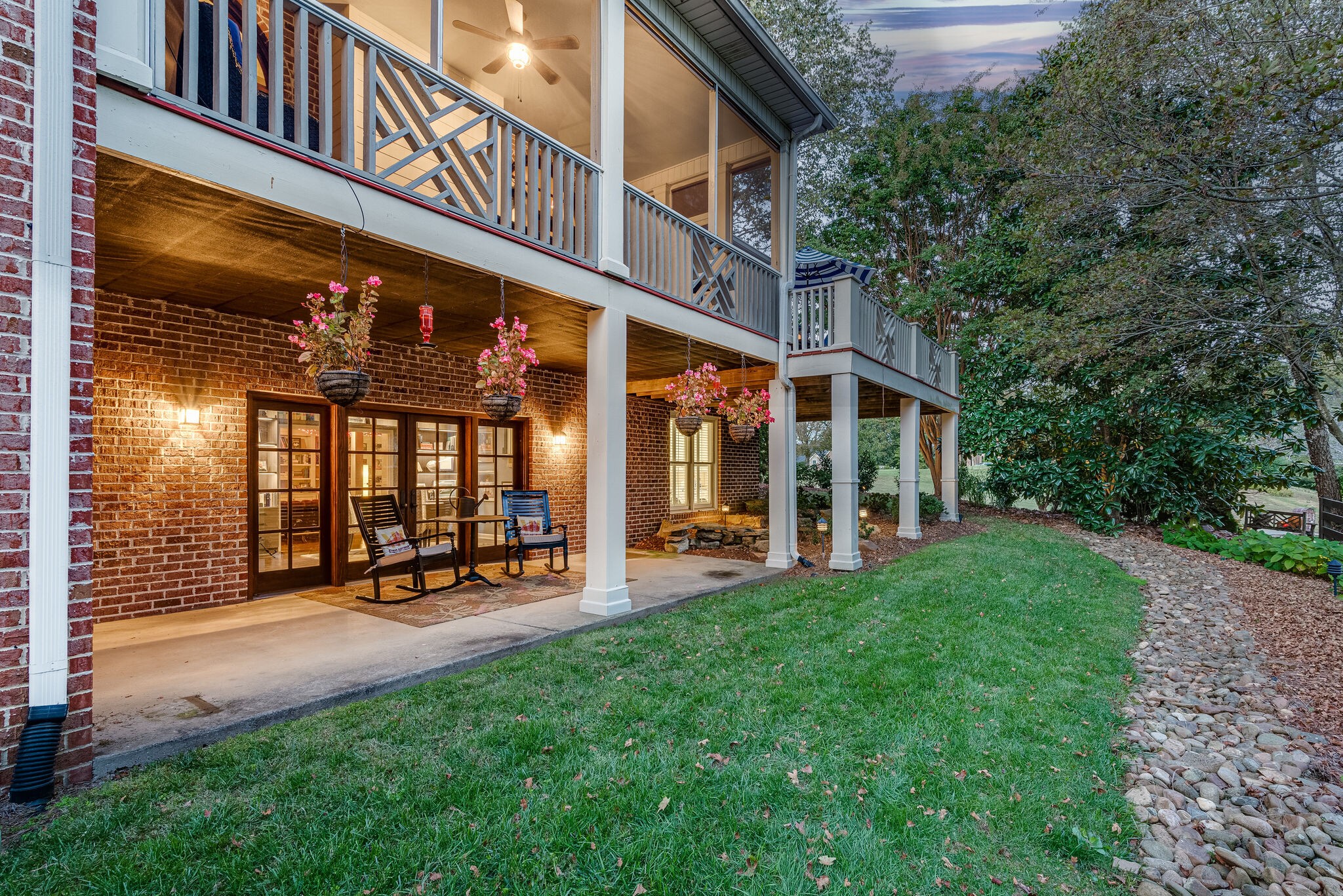 235 Temple Crest Trl