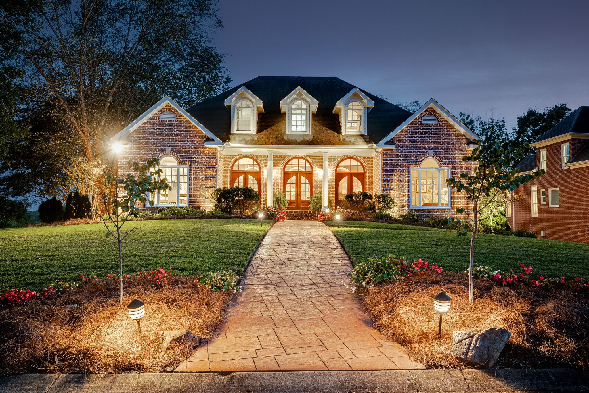 235 Temple Crest Trl