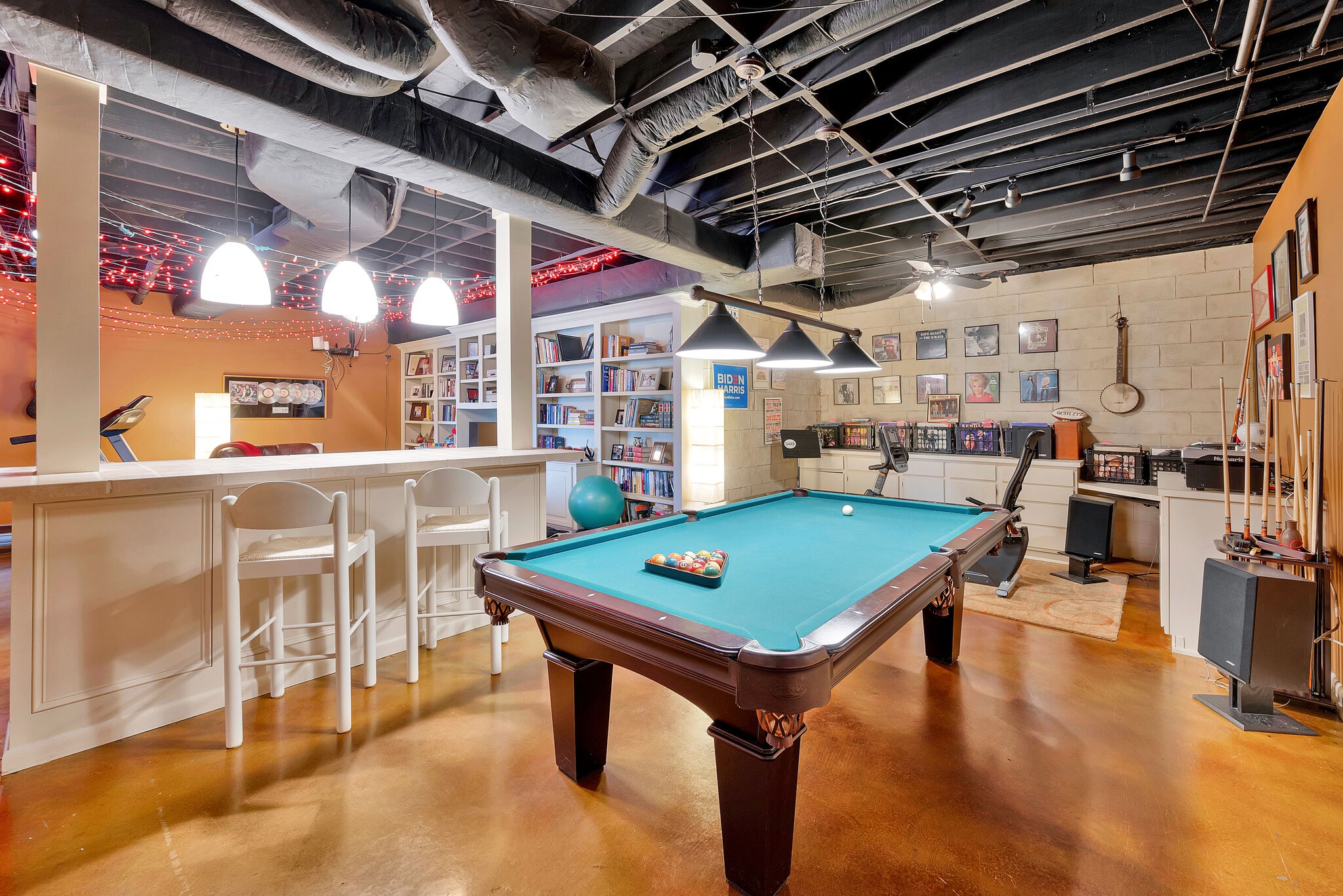 235 Temple Crest Trl