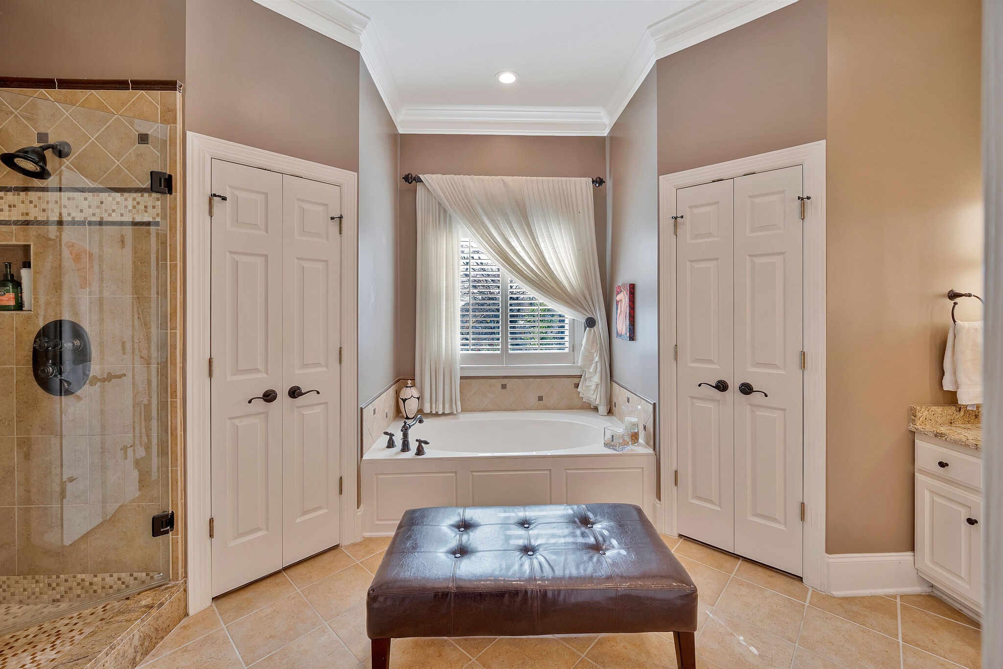 235 Temple Crest Trl