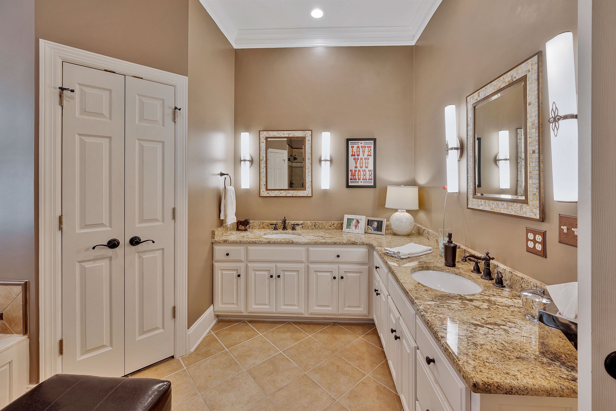 235 Temple Crest Trl