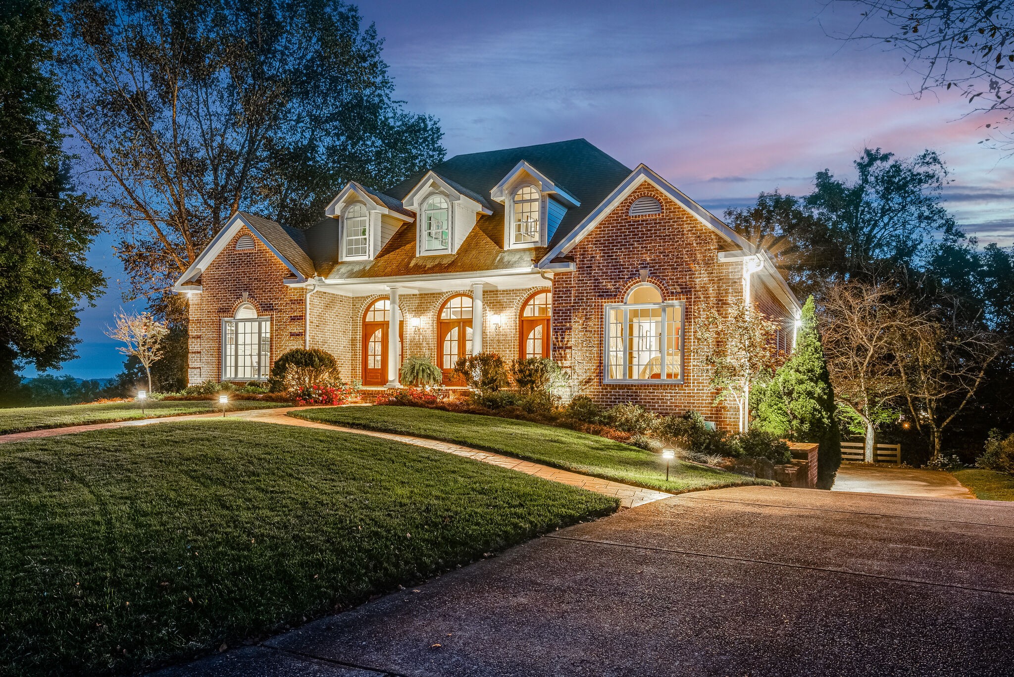 235 Temple Crest Trl