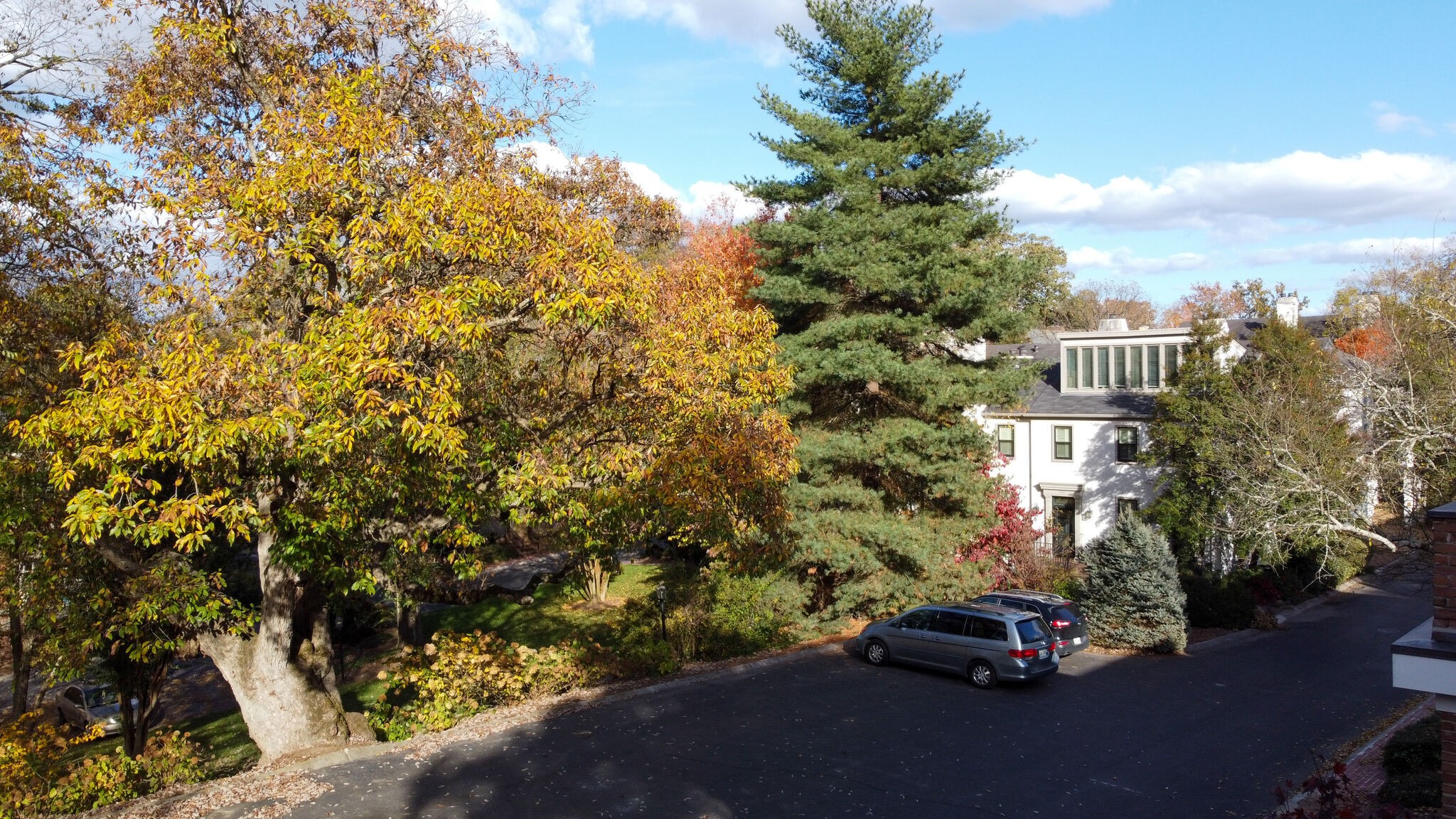 2182 Golf Club Ln