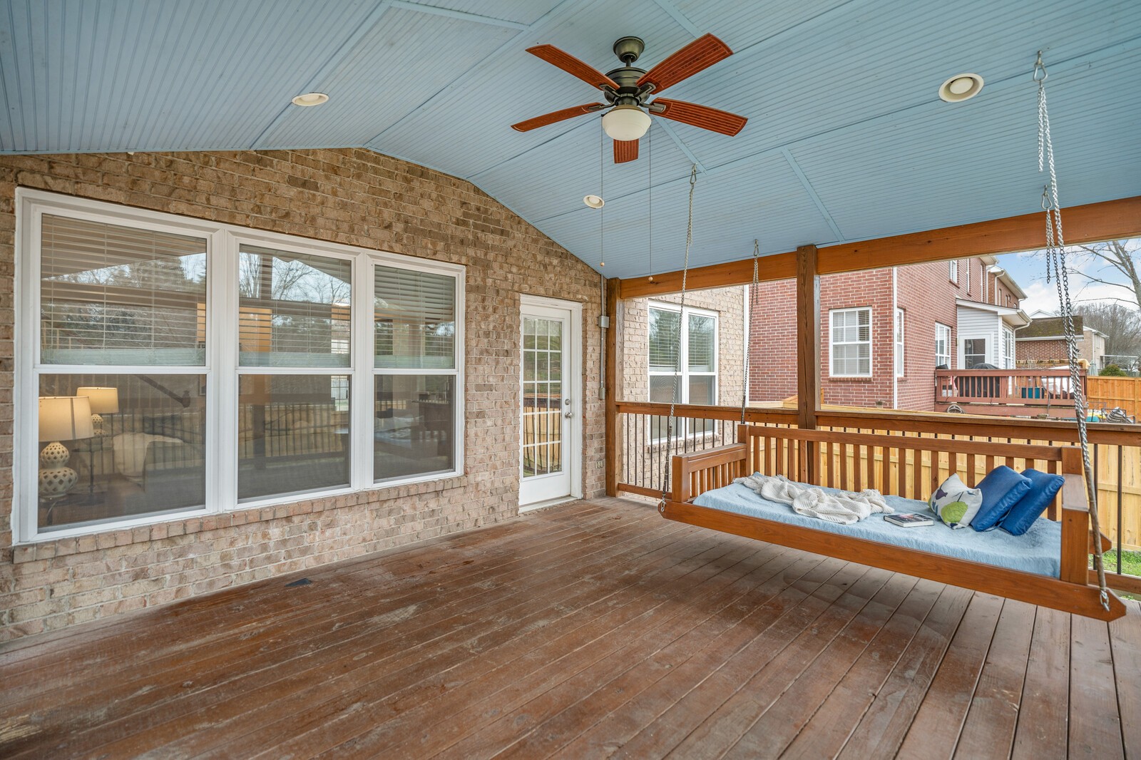 252 Wisteria Dr