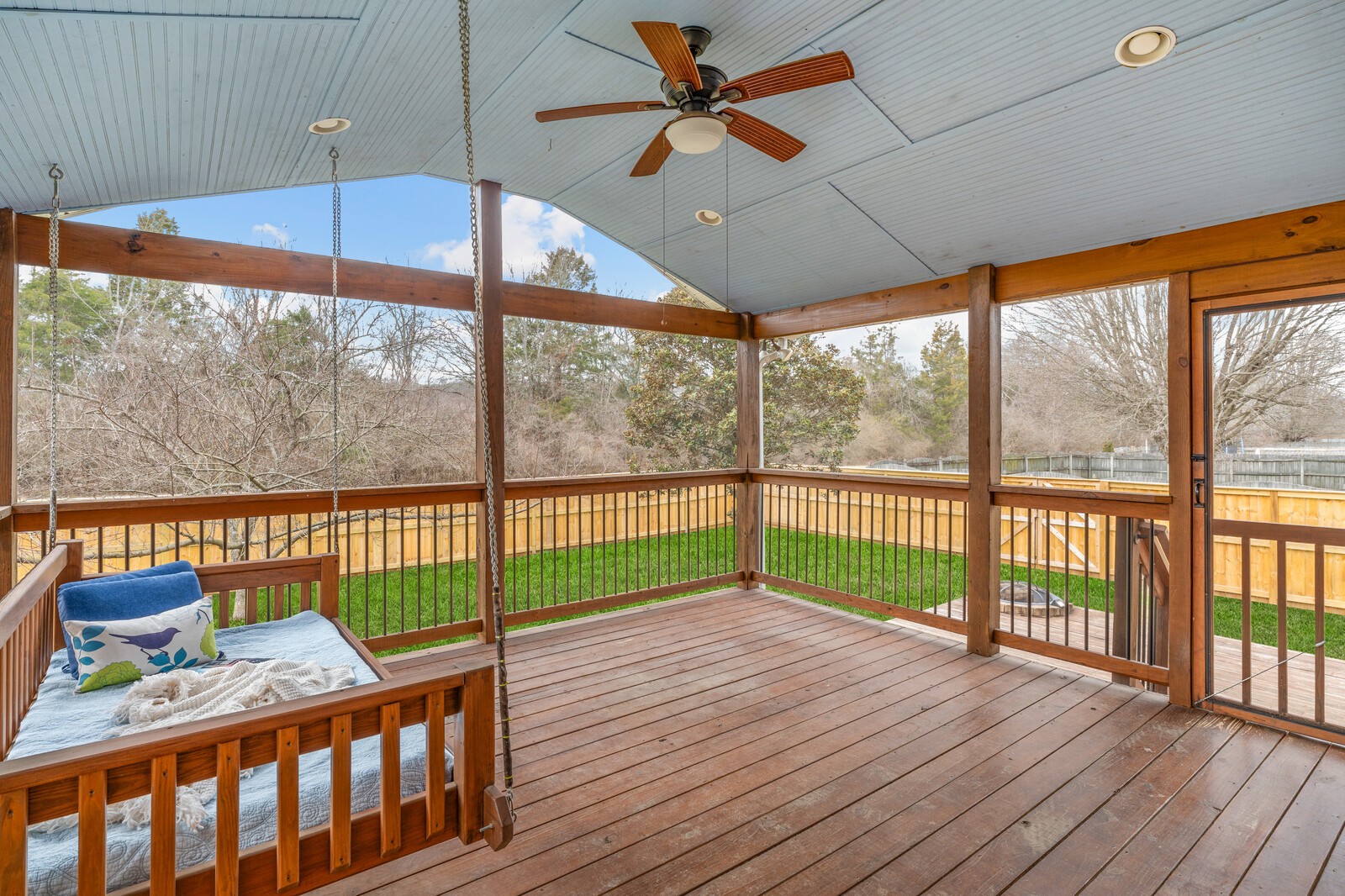 252 Wisteria Dr