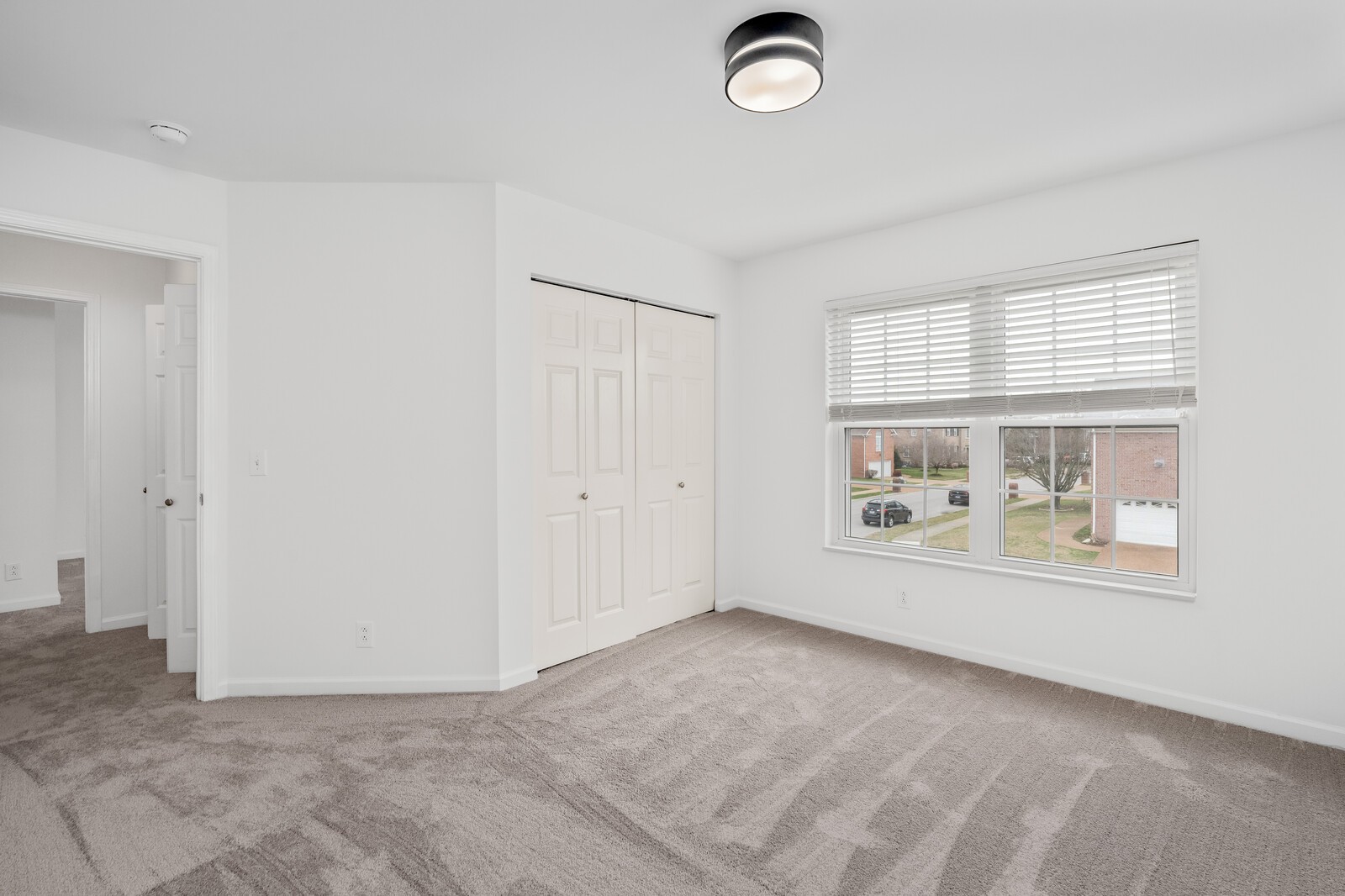 252 Wisteria Dr