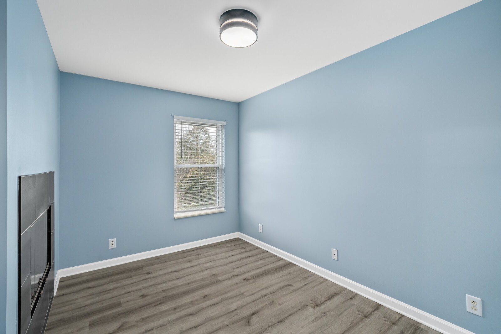 252 Wisteria Dr