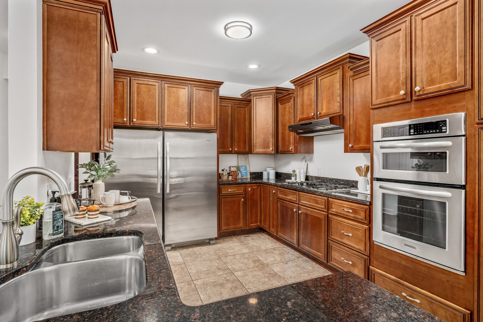252 Wisteria Dr