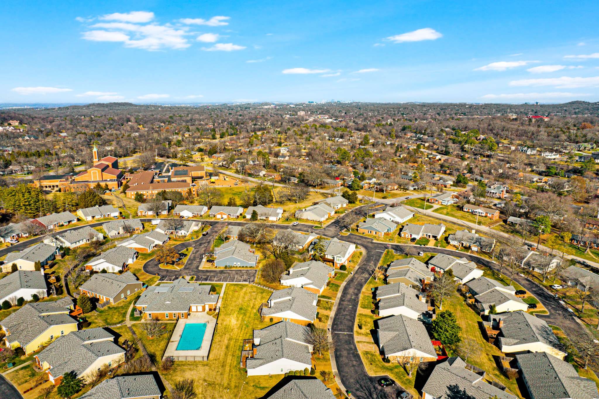 510 Loyola Dr