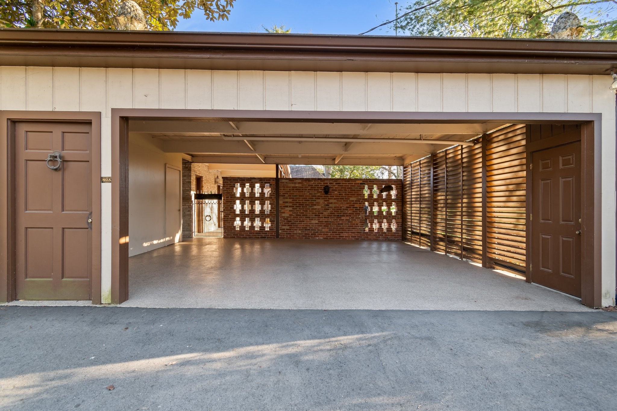 401 Sunnyside Dr
