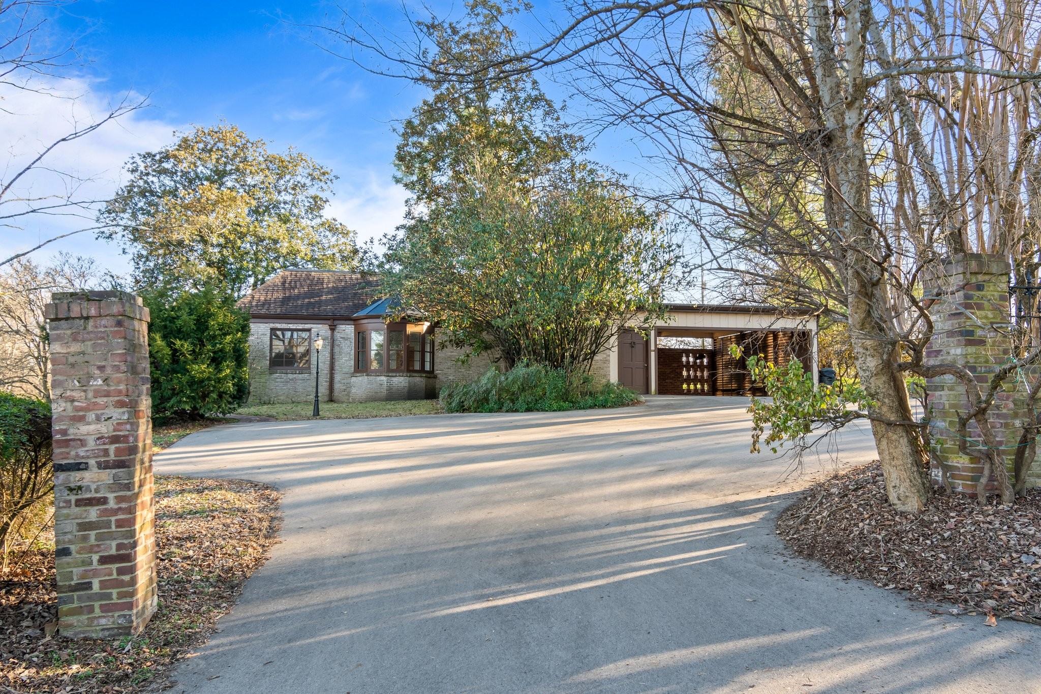 401 Sunnyside Dr