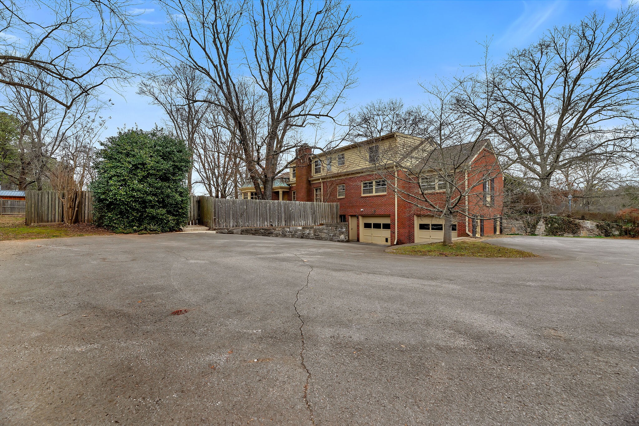 5932 Post Rd