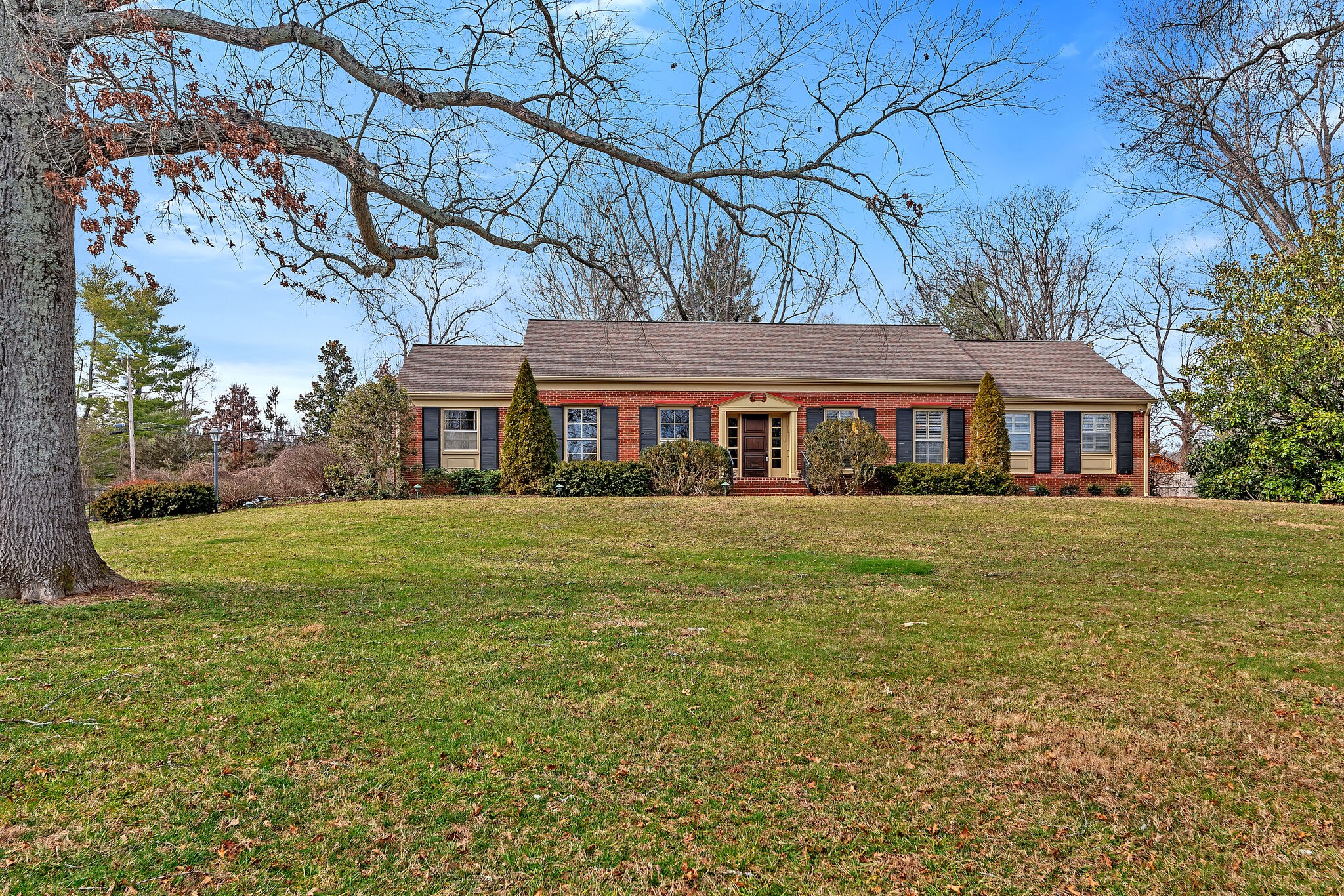 5932 Post Rd