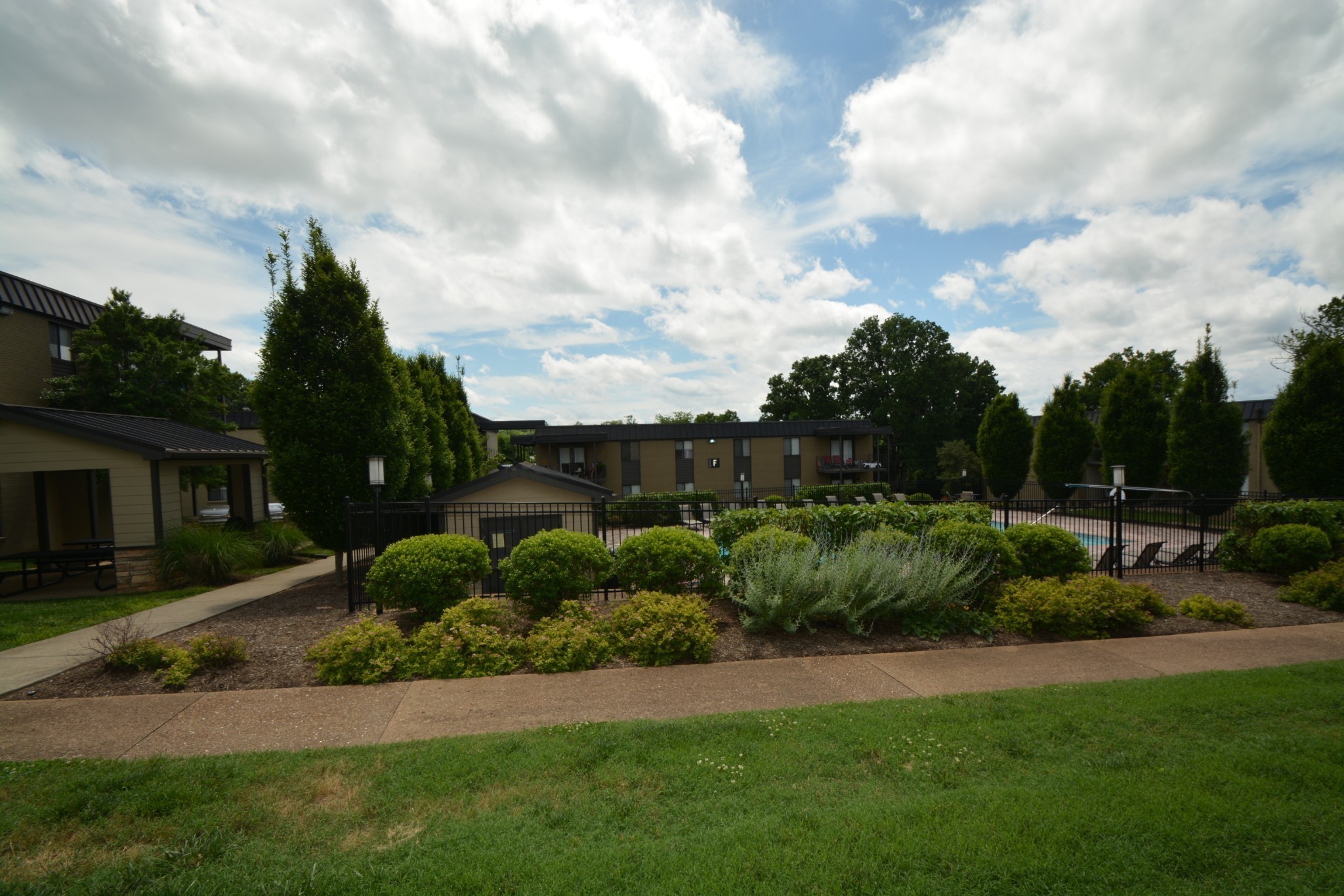 6680 Charlotte Pike Unit: G1