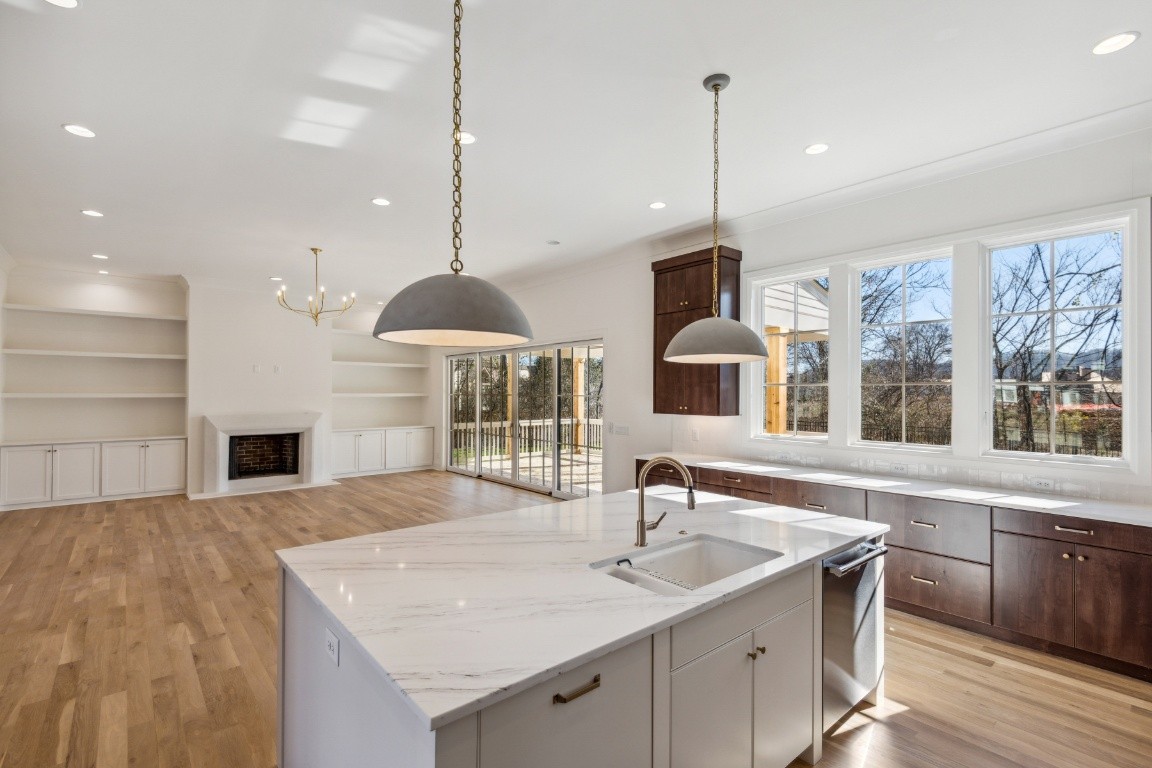 1123 Duncanwood Dr