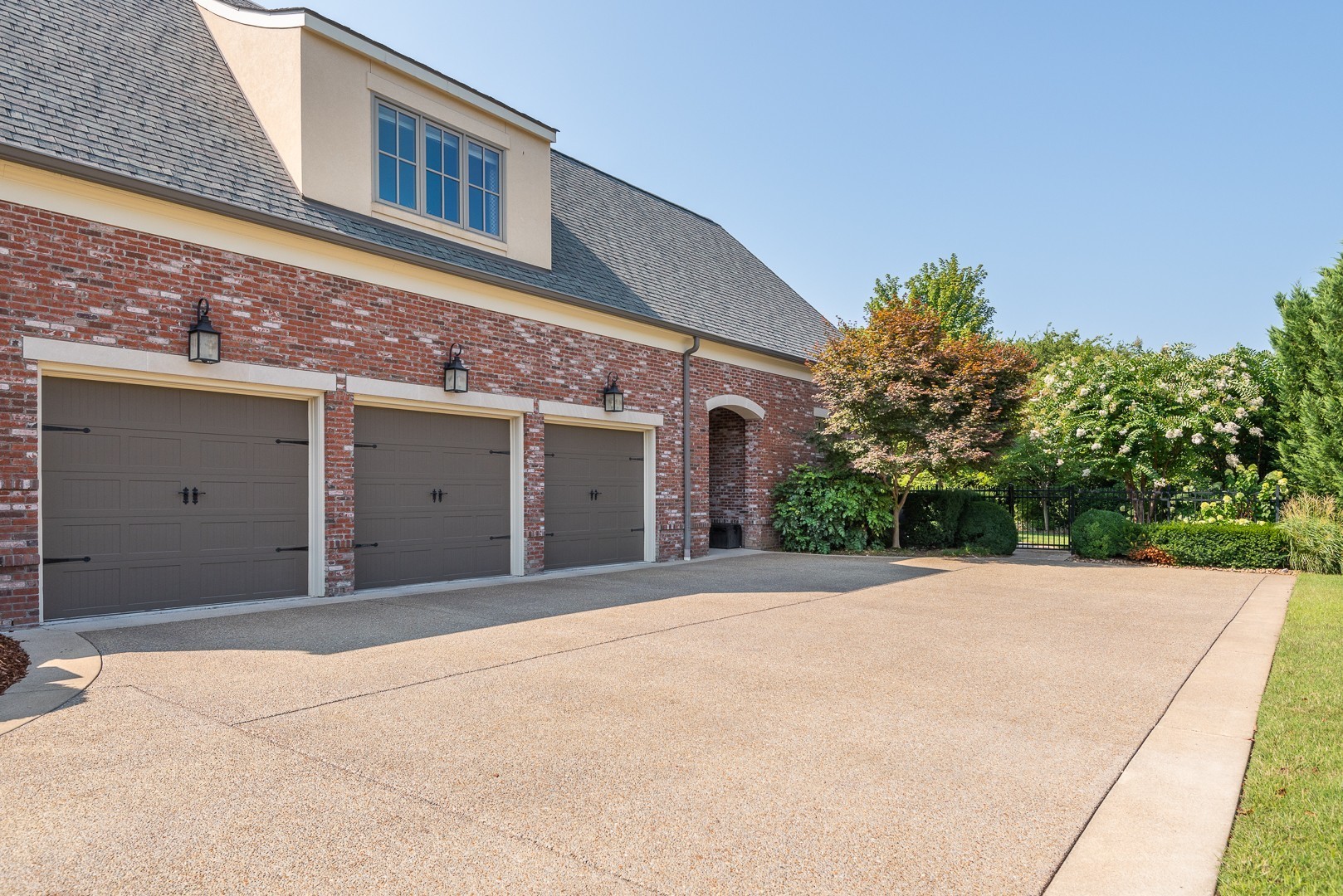 487 Jones Pkwy
