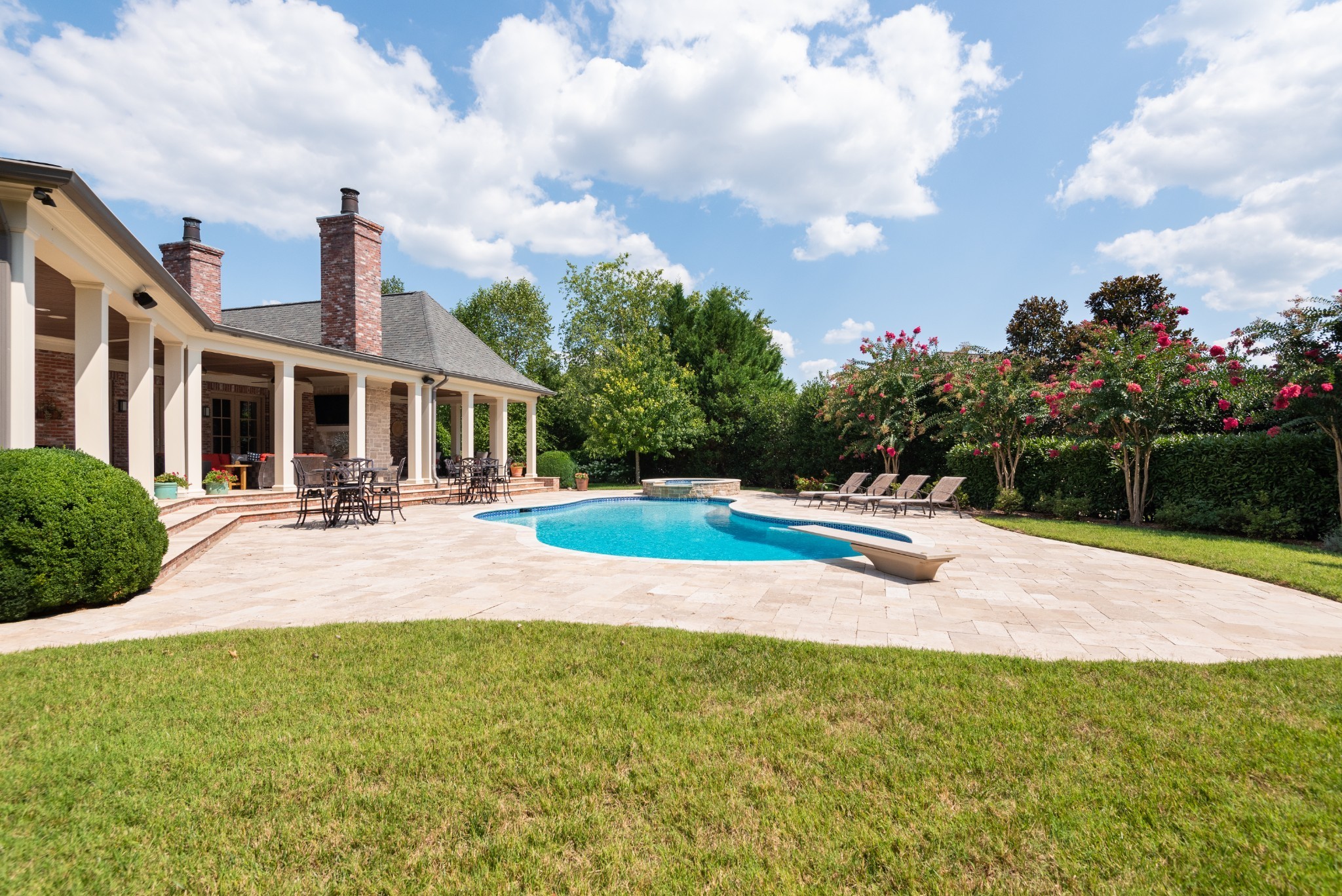 487 Jones Pkwy