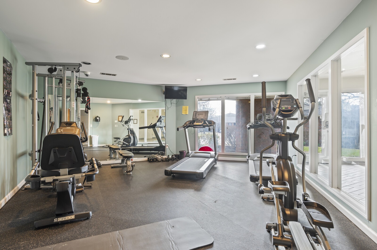 318 Westfield Dr