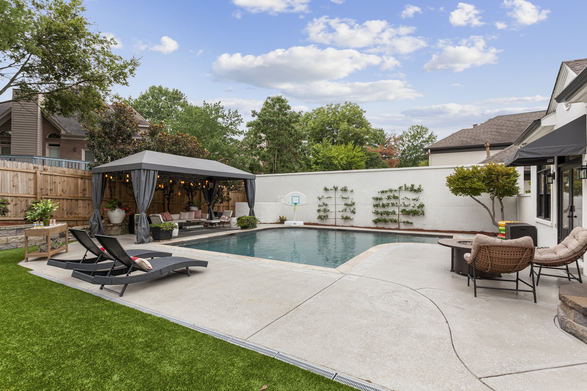 610 Green Park