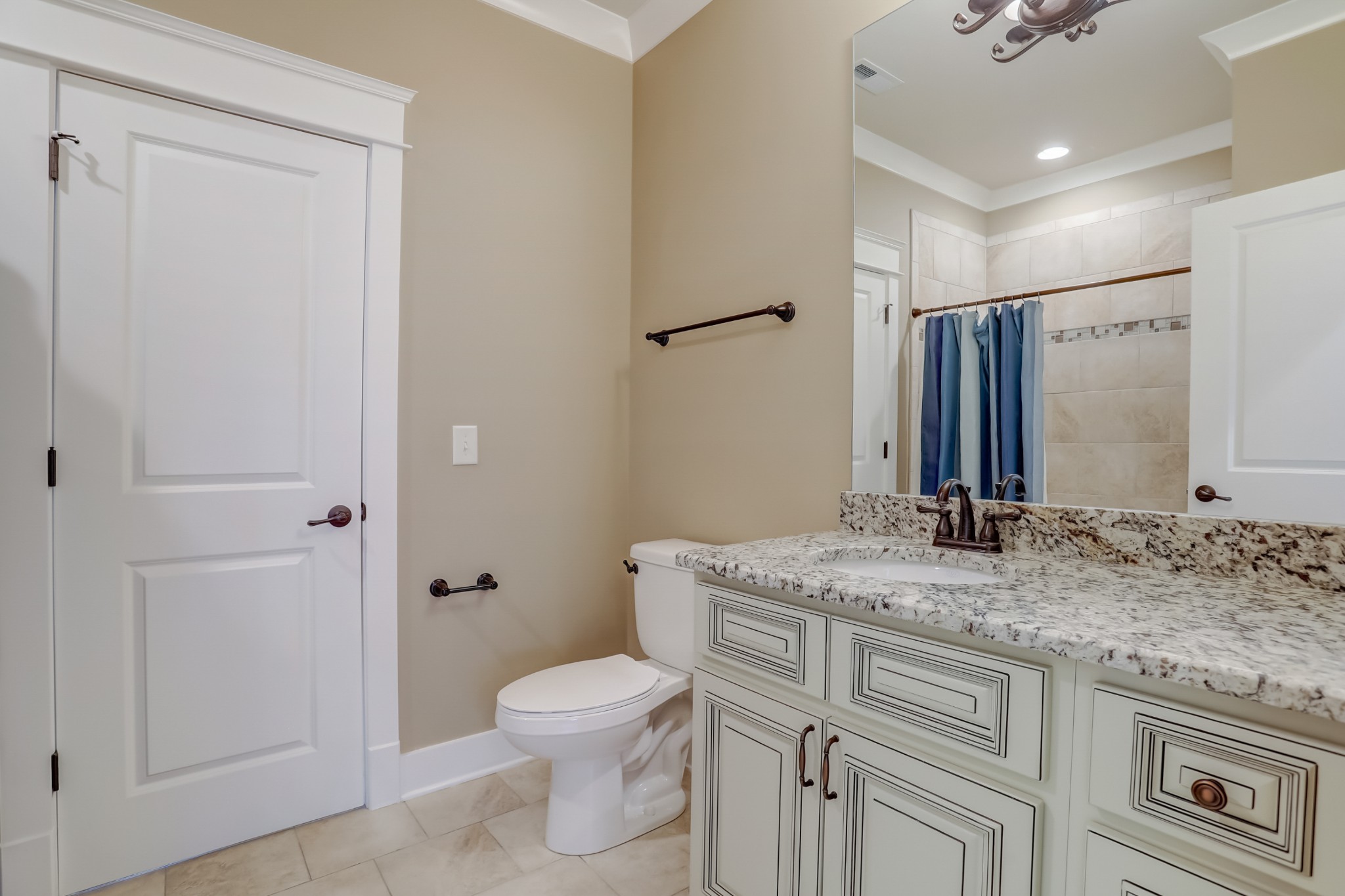 1016A Glendale Ln