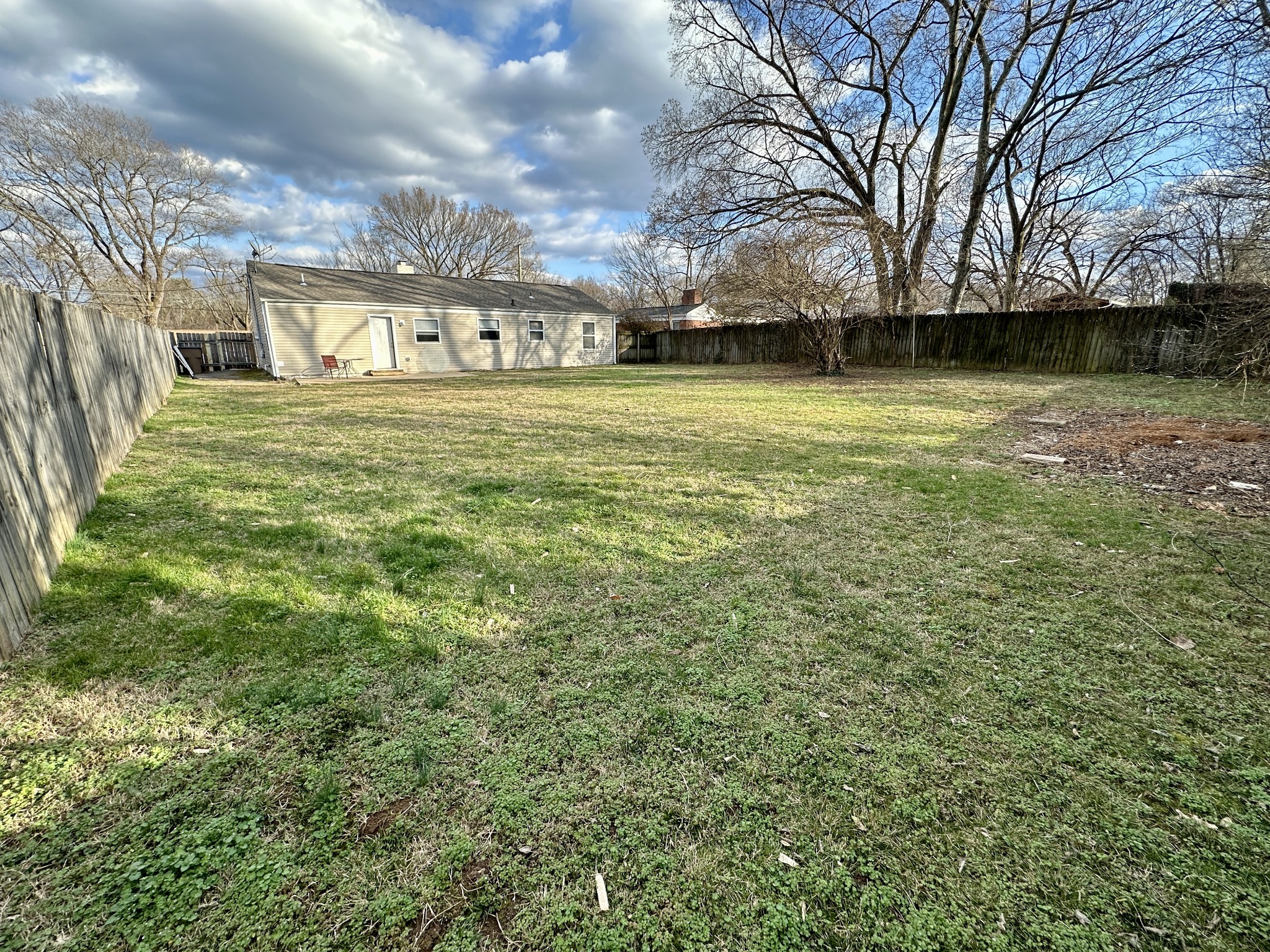 2705 Hartford Dr