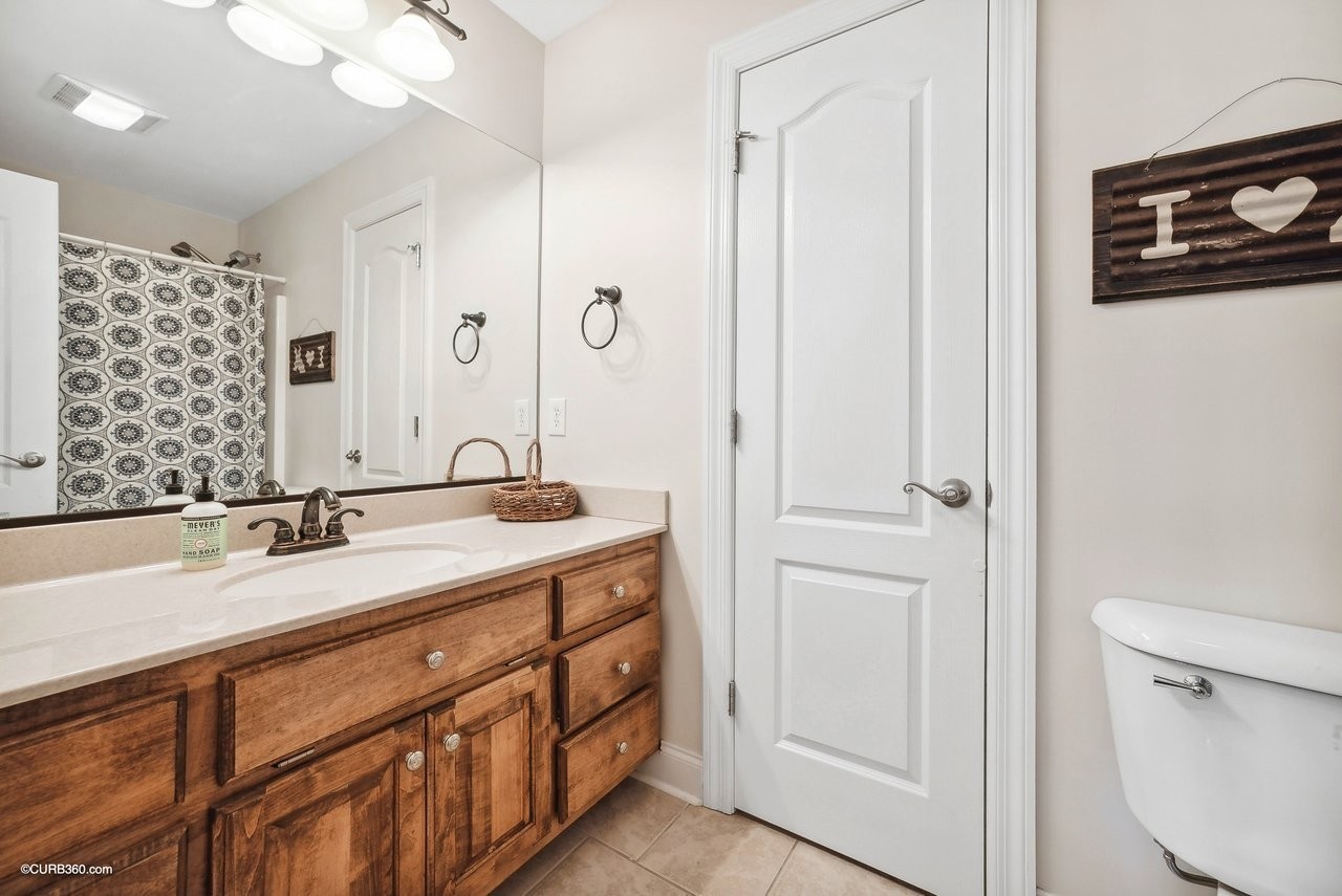 3913 Amanda Beth Ct