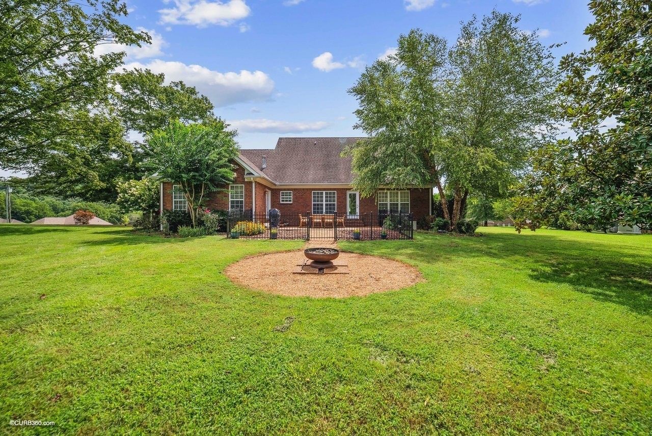 3913 Amanda Beth Ct