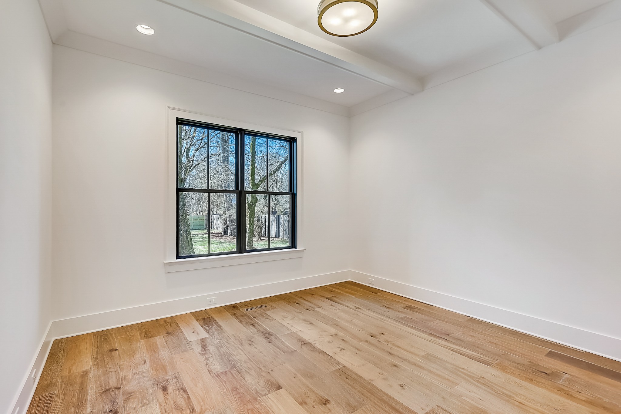 899 Van Leer Dr