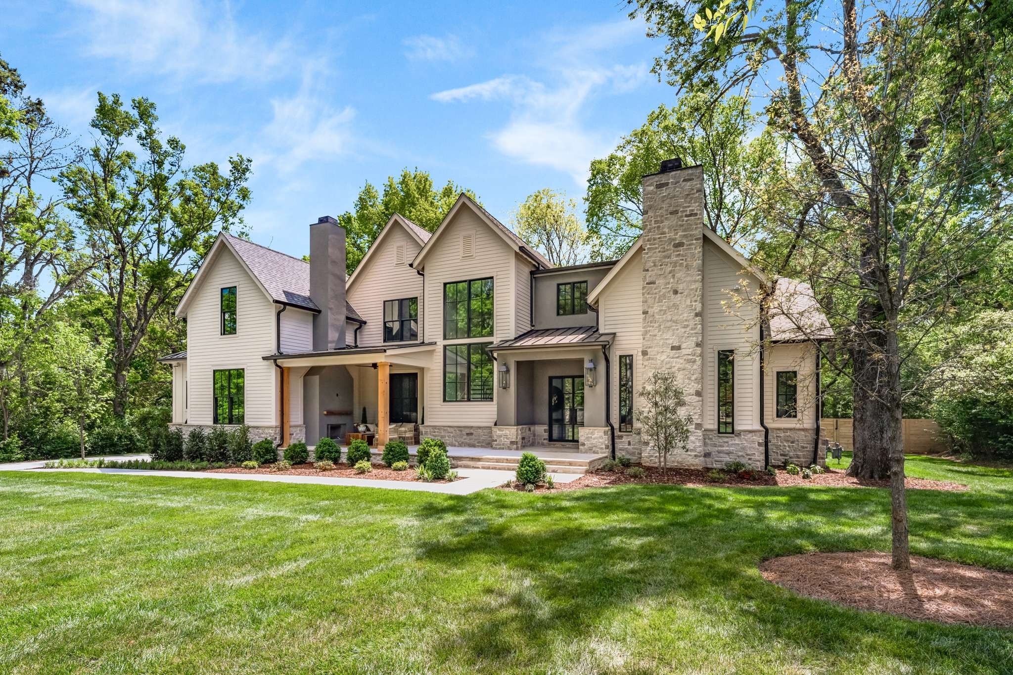 899 Van Leer Dr